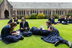 Школы-пансионы для мальчиков/ девочек в Англии. В чем особенности? - 11