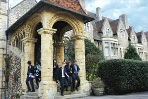 Школы-пансионы для мальчиков/ девочек в Англии. В чем особенности? - 4