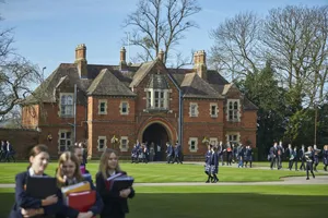 Школы-пансионы для мальчиков/ девочек в Англии. В чем особенности? - 7